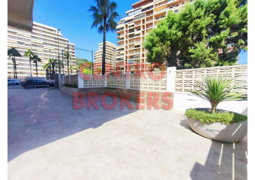 Bardzo duży apartament z basenem z widokiem na morze w Cullera